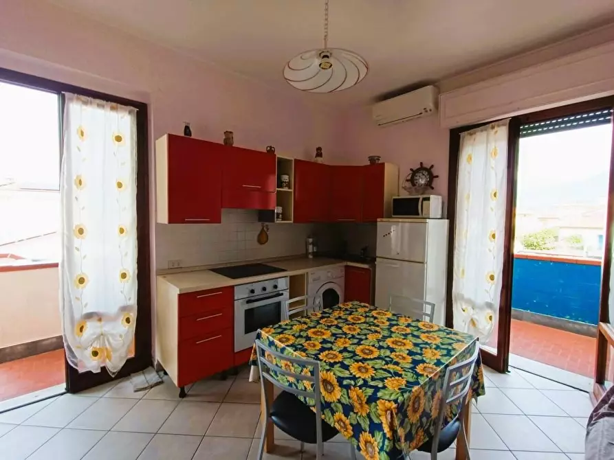 appartamento in vendita a Massa in zona Marina di Massa