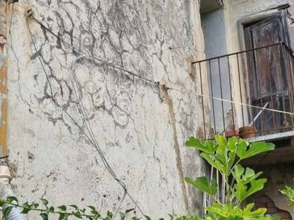 casa indipendente in vendita a Massa in zona Centro Storico