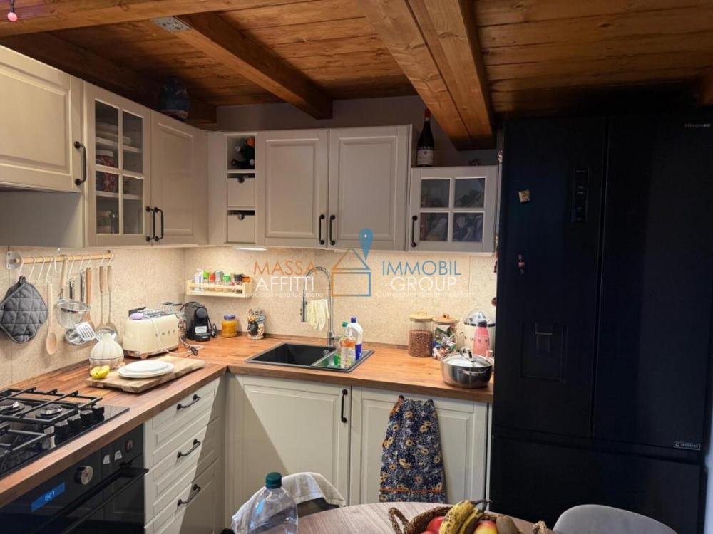 casa indipendente in vendita a Massa in zona Centro Storico