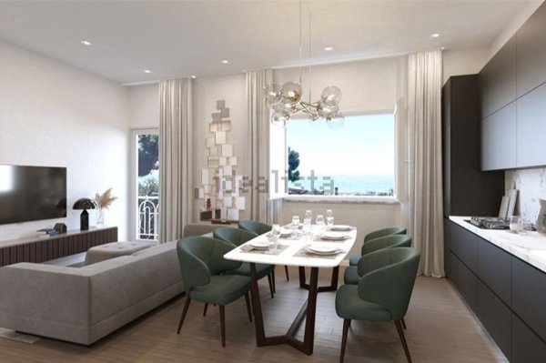 appartamento in vendita a Massa in zona Poveromo