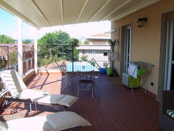 appartamento in vendita a Massa in zona Marina di Massa