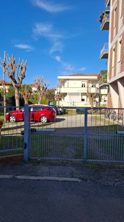 appartamento in vendita a Massa in zona Marina di Massa