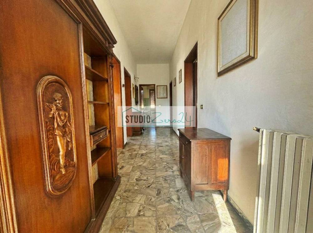 casa indipendente in vendita a Massa in zona Marina dei Ronchi