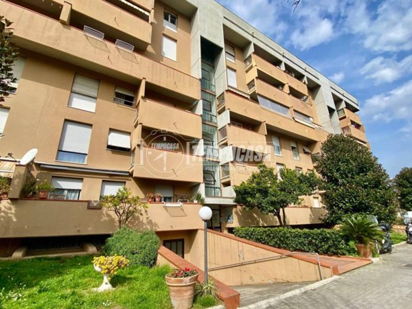 appartamento in vendita a Massa in zona Quercioli
