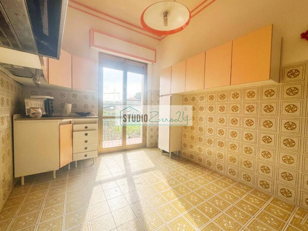 appartamento in vendita a Massa in zona Mirteto