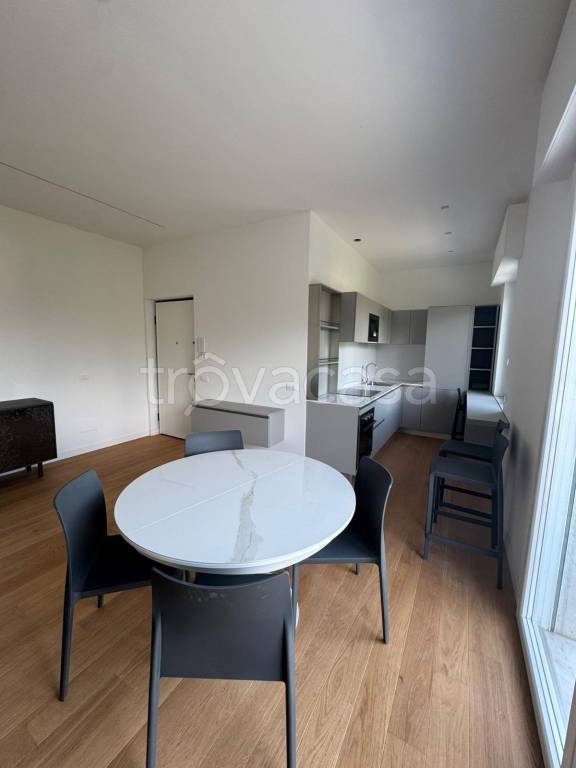 appartamento in vendita a Massa in zona Marina dei Ronchi