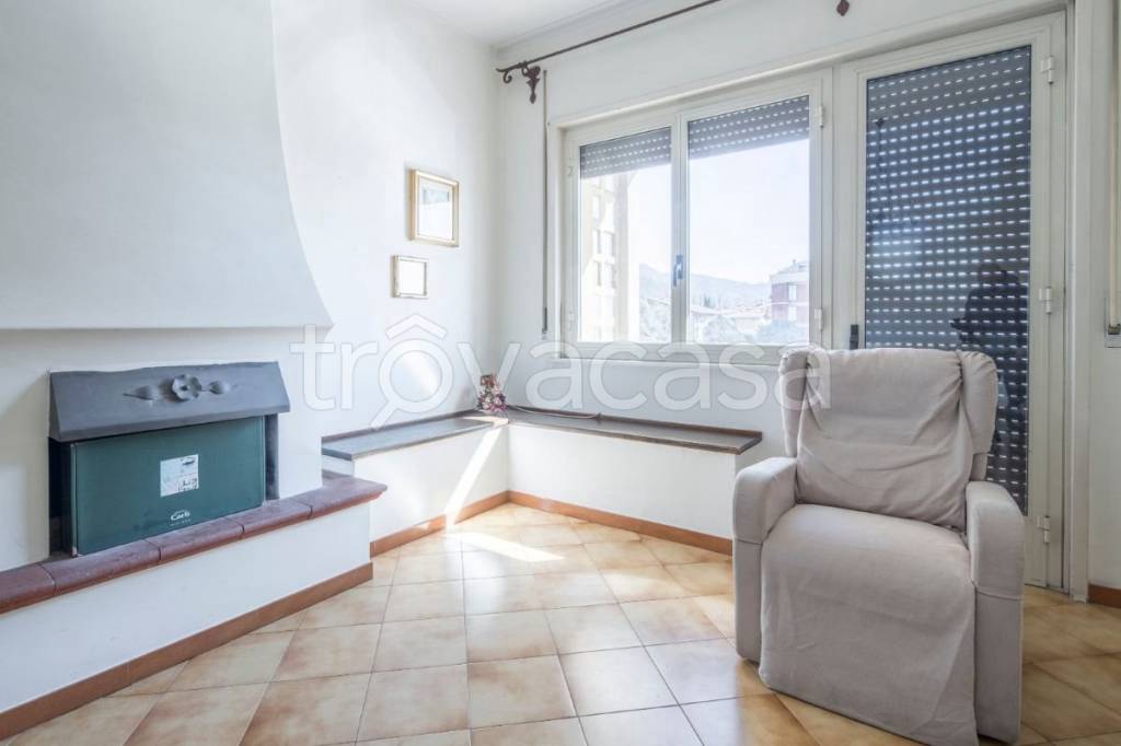 appartamento in vendita a Massa in zona Centro Storico