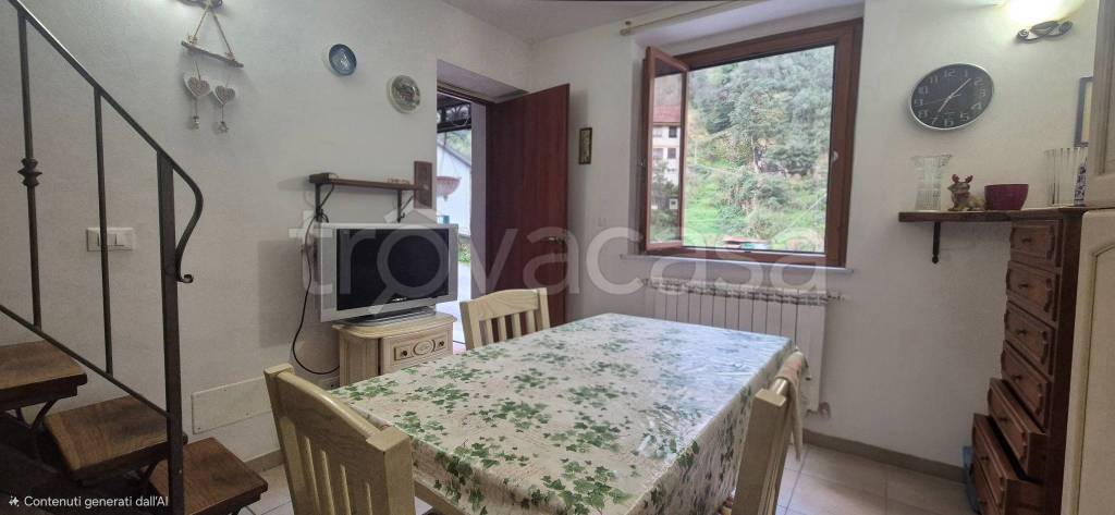 appartamento in vendita a Massa in zona Antona