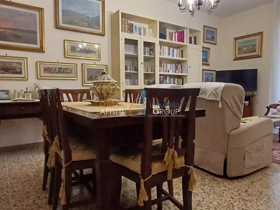 appartamento in vendita a Massa in zona Centro Storico