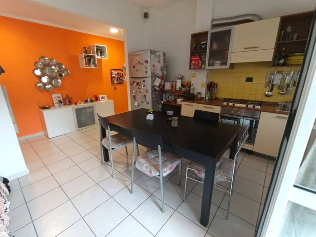 appartamento in vendita a Massa in zona Centro Storico