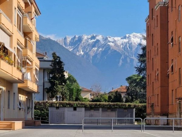 appartamento in vendita a Massa in zona Centro Storico