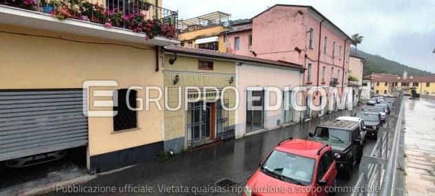 negozio in vendita a Massa
