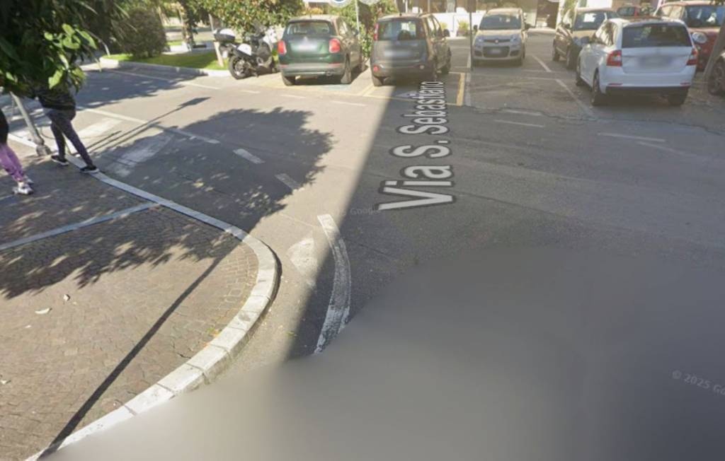 locale commerciale in vendita a Massa in zona Centro Storico