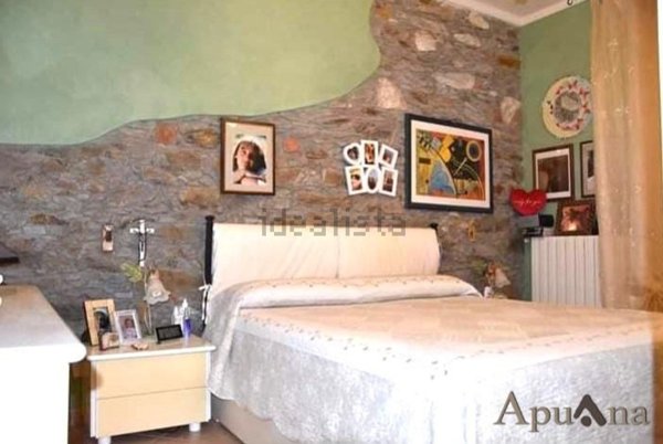 appartamento in vendita a Massa in zona Centro Storico