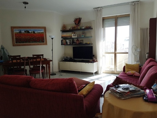 appartamento in vendita a Massa in zona Centro Storico