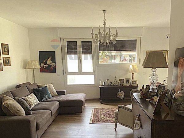 appartamento in vendita a Massa in zona Marina di Massa