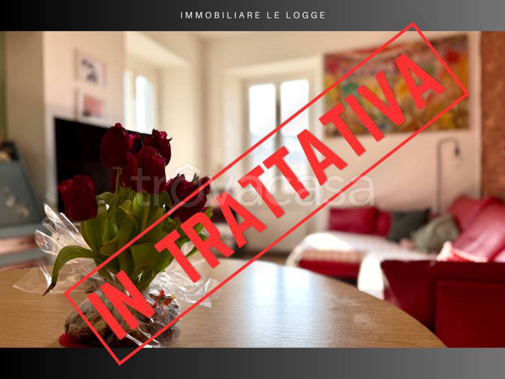 appartamento in vendita a Massa in zona Centro Storico