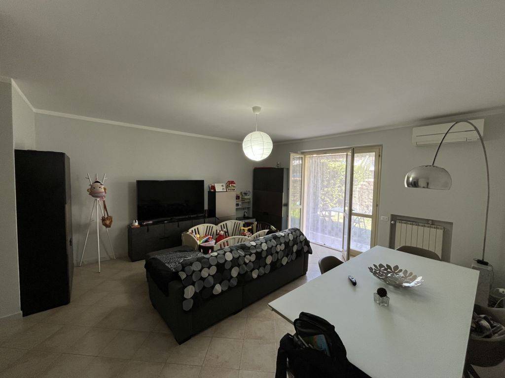 appartamento in vendita a Massa in zona Centro Storico