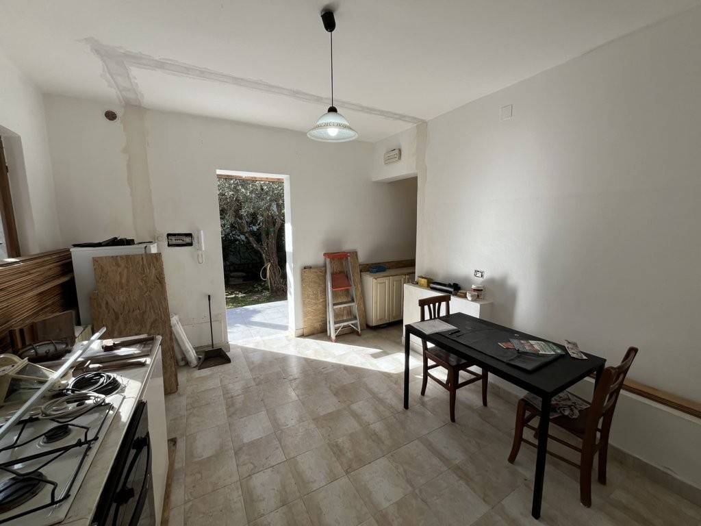 appartamento in vendita a Massa in zona Marina di Massa