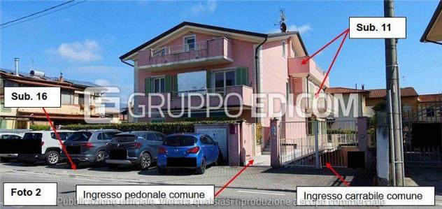 appartamento in vendita a Massa in zona Marina di Massa