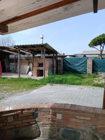 casa indipendente in vendita a Massa