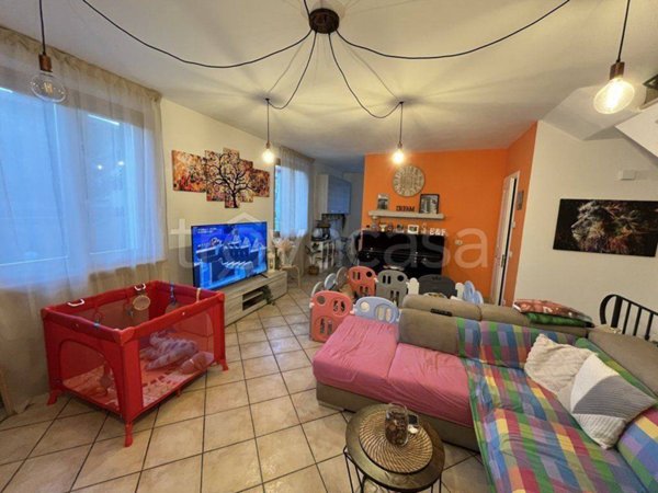 casa indipendente in vendita a Massa in zona Centro Storico