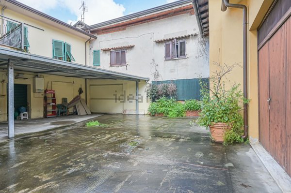 appartamento in vendita a Massa