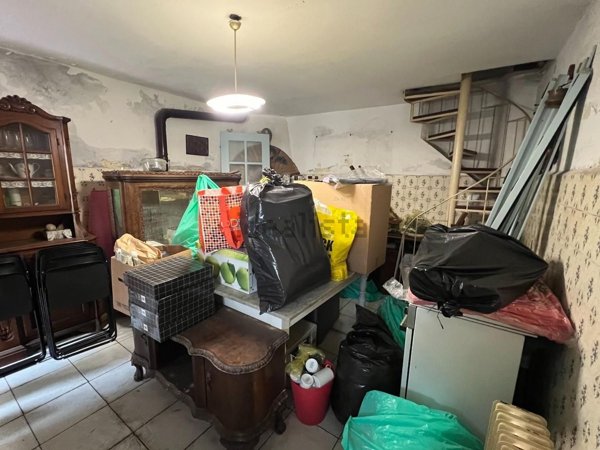 casa indipendente in vendita a Massa in zona Quercioli