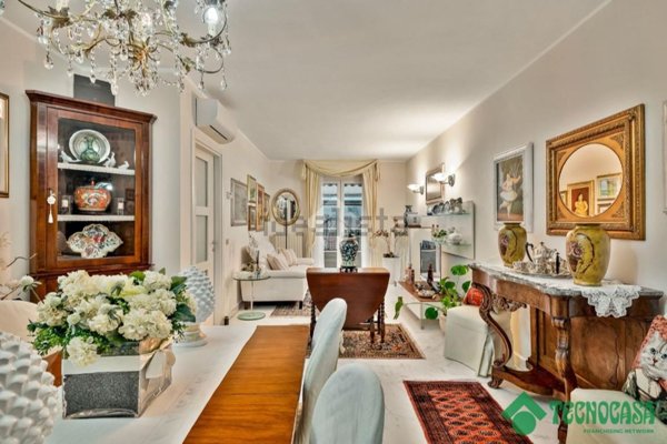 casa semindipendente in vendita a Massa