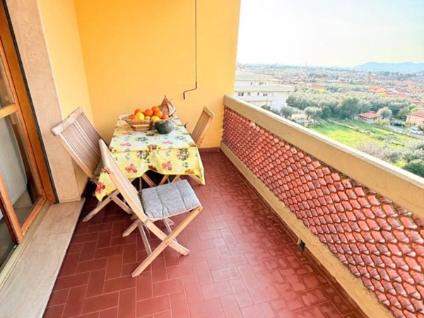 appartamento in vendita a Massa in zona Centro Storico