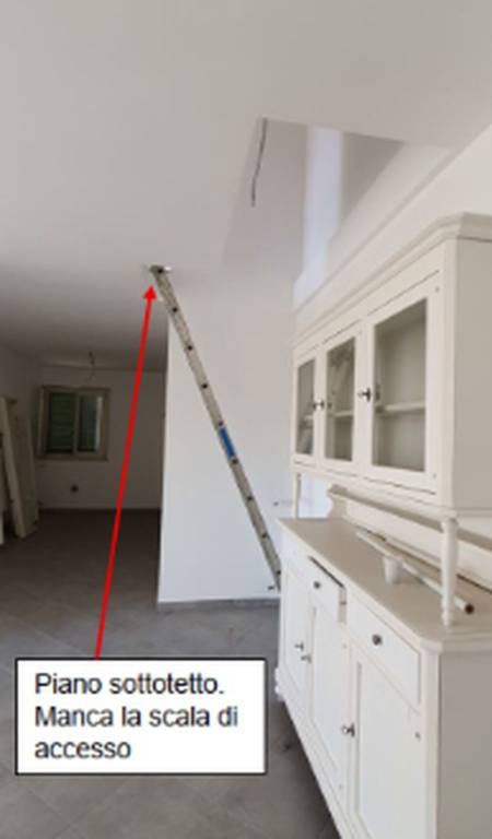 appartamento in vendita a Massa in zona Marina di Massa