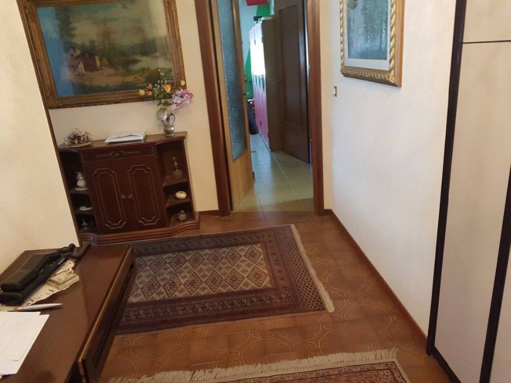 appartamento in vendita a Massa in zona Marina di Massa