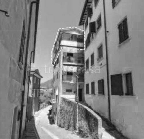 appartamento in vendita a Massa in zona Centro Storico