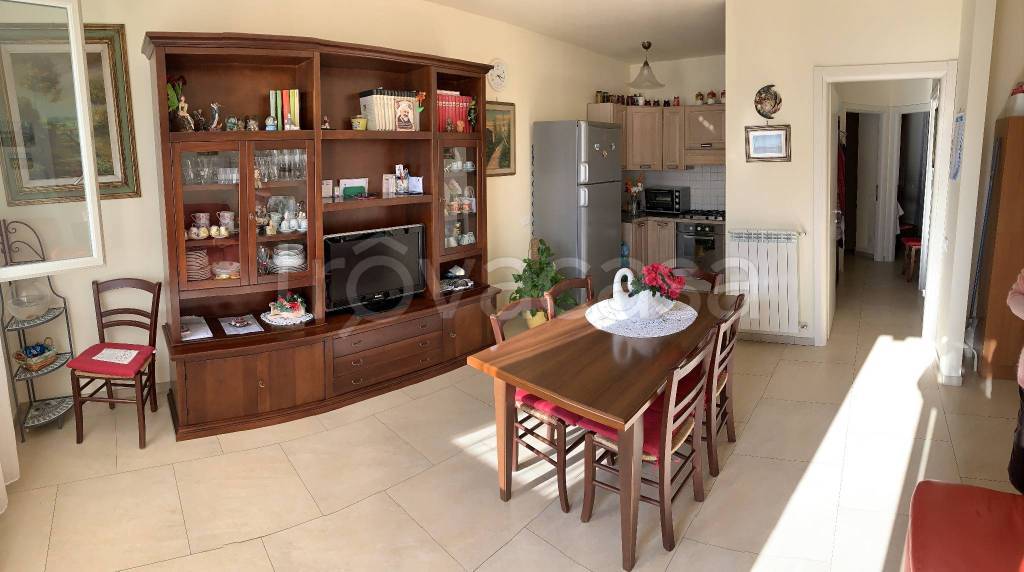 appartamento in vendita a Massa in zona Quercioli