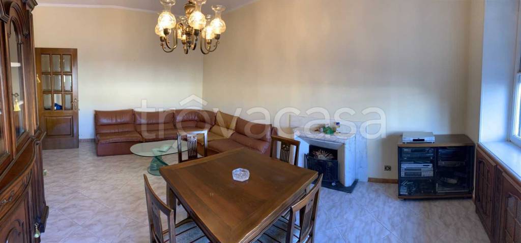 appartamento in vendita a Massa in zona Centro Storico