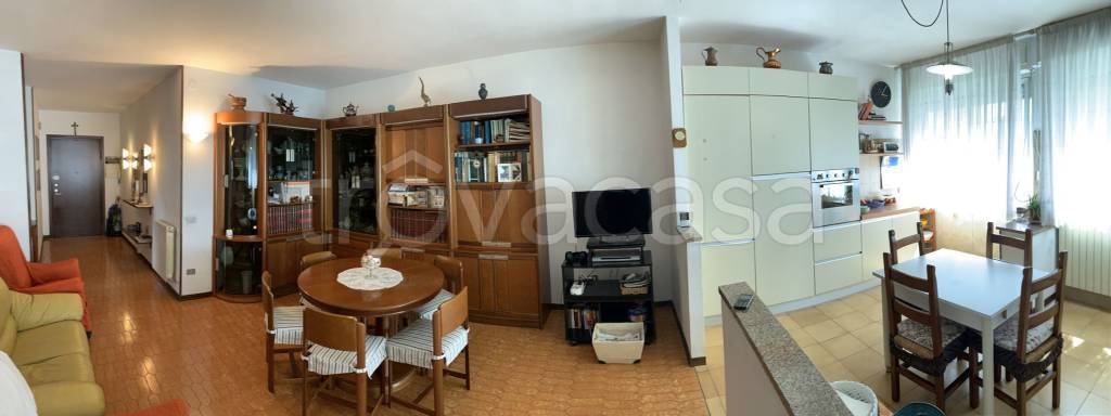 appartamento in vendita a Massa in zona Centro Storico