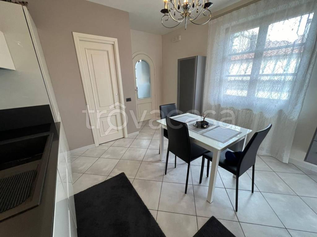 appartamento in vendita a Massa in zona Centro Storico