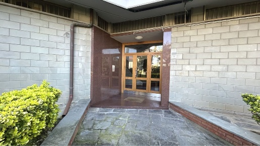 appartamento in vendita a Massa in zona Marina di Massa