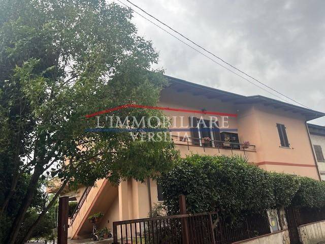 casa indipendente in vendita a Massa in zona Castagnola