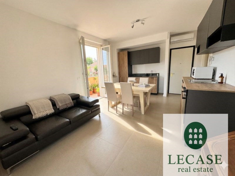 appartamento in vendita a Massa in zona Marina di Massa