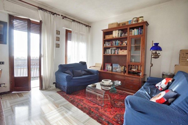 appartamento in vendita a Massa in zona Mirteto