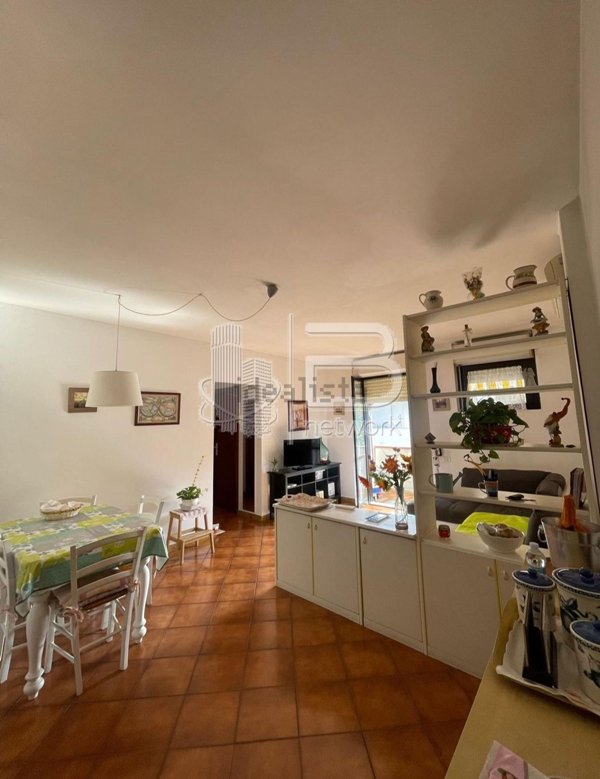 appartamento in vendita a Massa in zona Marina dei Ronchi