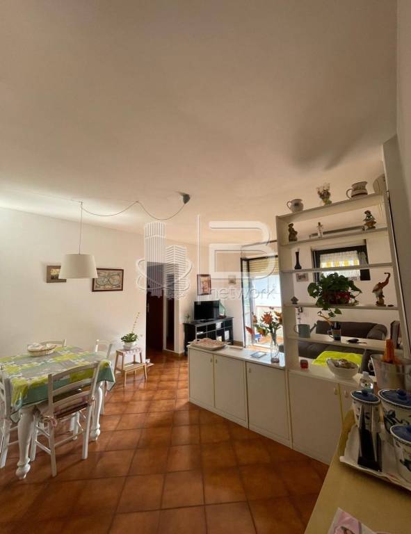 appartamento in vendita a Massa in zona Marina dei Ronchi