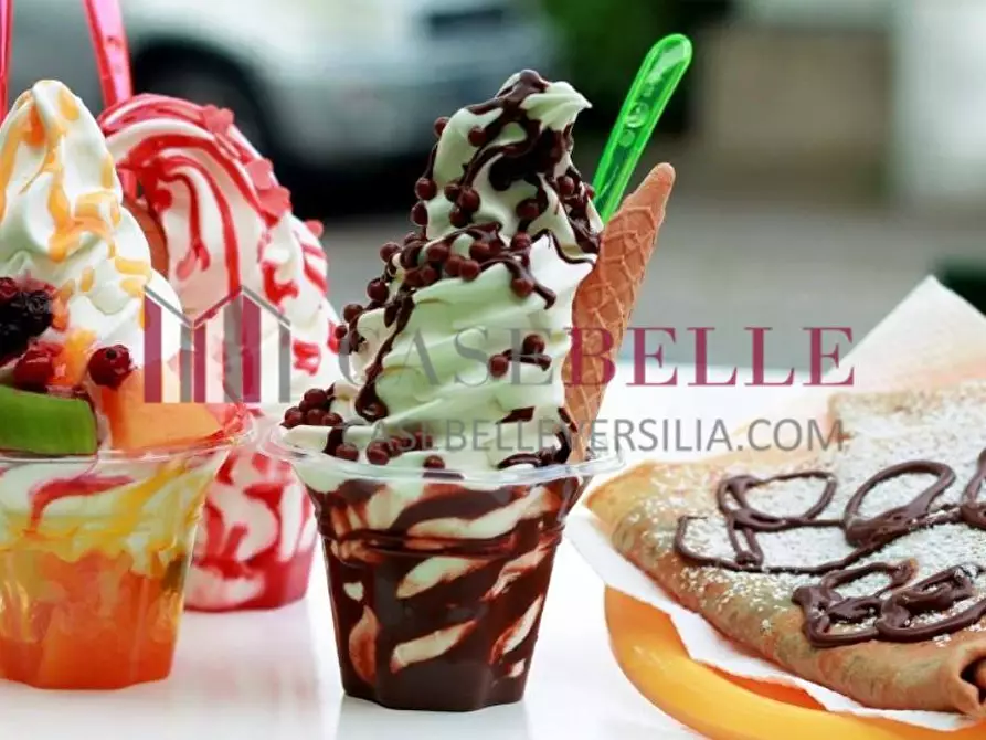 negozio in vendita a Massa in zona Centro Storico