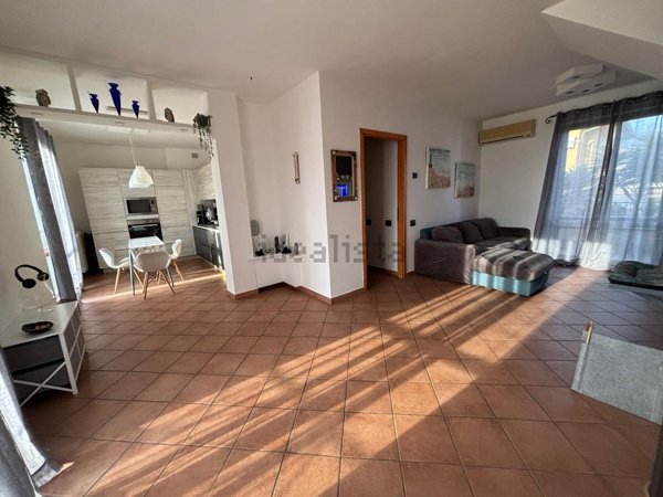 appartamento in vendita a Massa in zona Marina di Massa