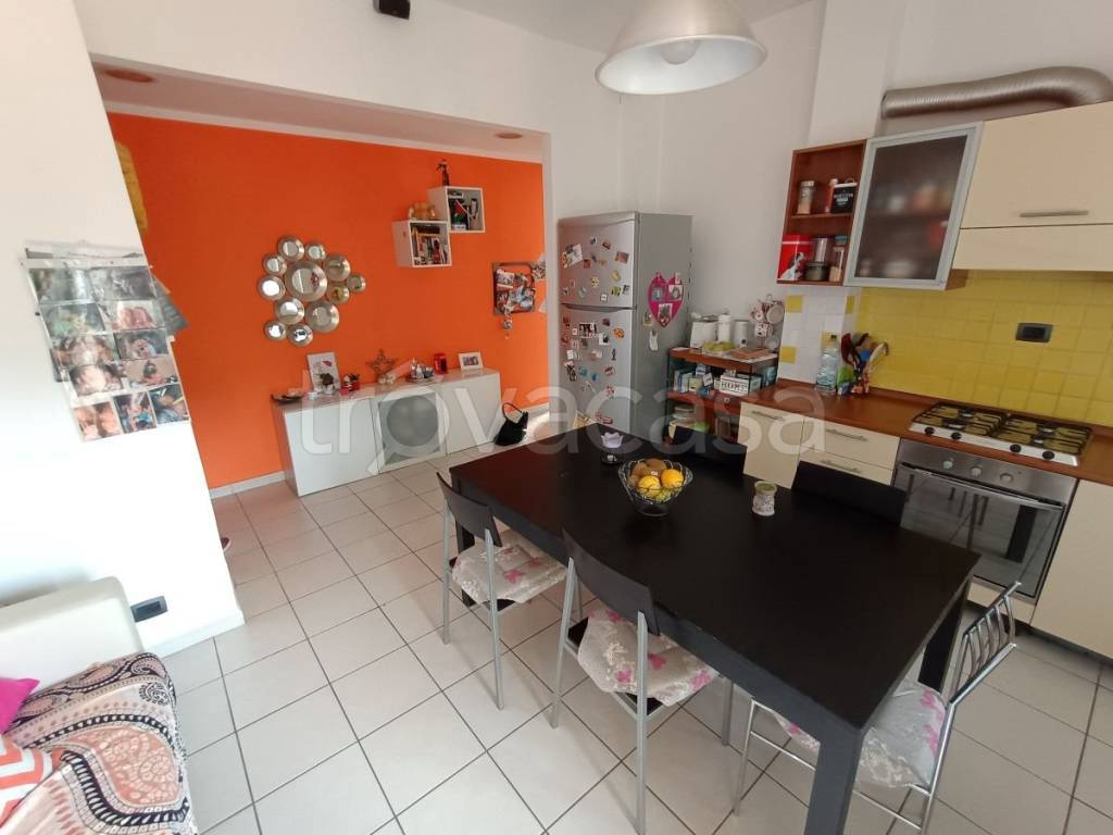 appartamento in vendita a Massa in zona Centro Storico