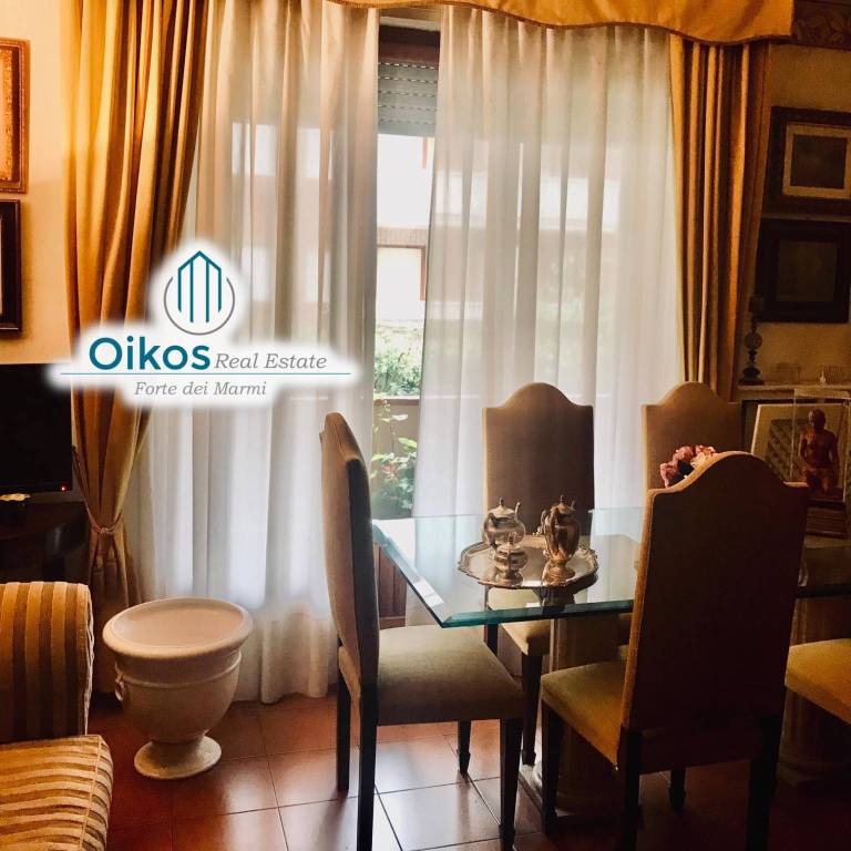 appartamento in vendita a Massa in zona Marina di Massa