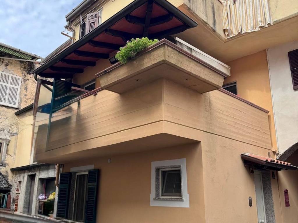 appartamento in vendita a Massa in zona Borgo del Ponte