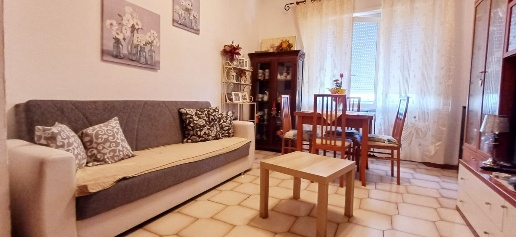 appartamento in vendita a Massa in zona Centro Storico