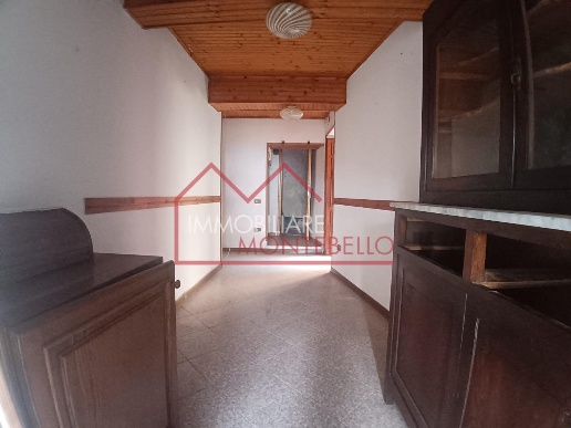 casa indipendente in vendita a Massa in zona Antona